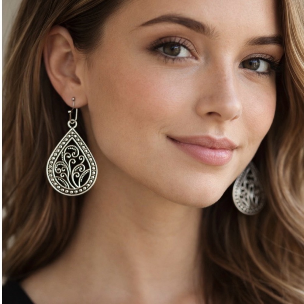 Silver Tone Teardrop Filigree Dangle Earrings